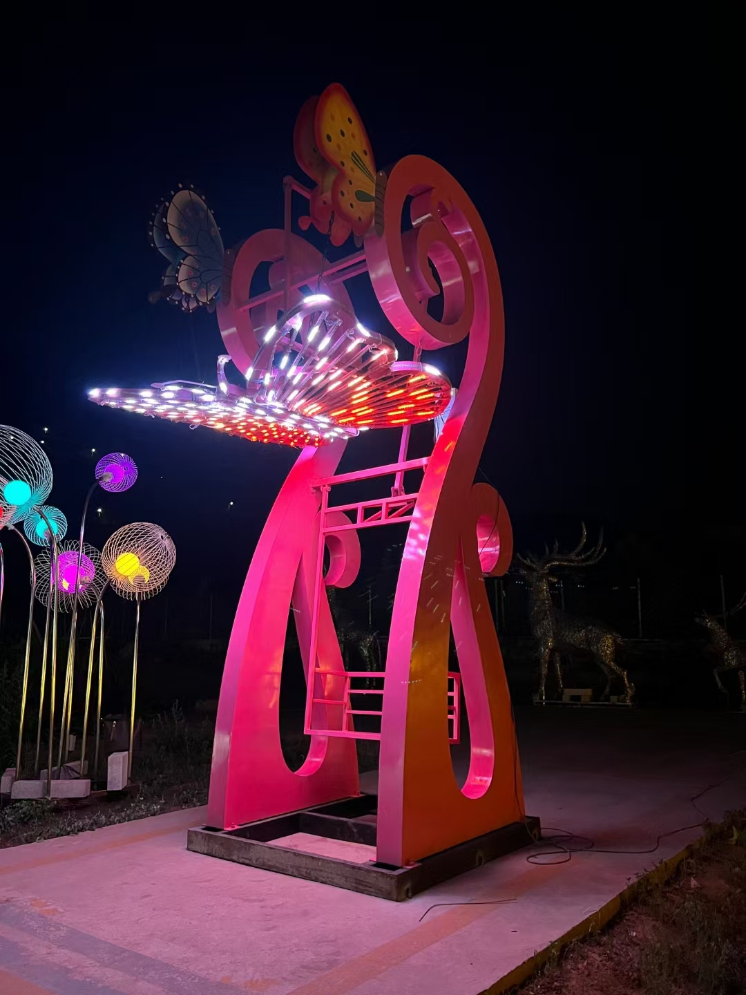 不锈钢城市景观雕塑