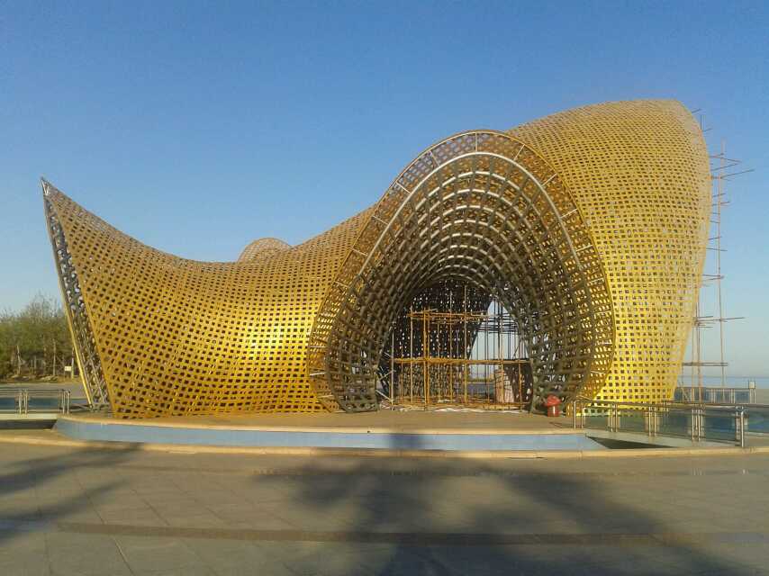 不锈钢大型雕塑