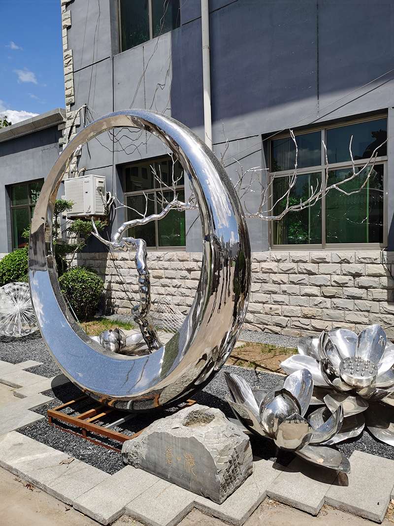 不锈钢球形环形雕塑