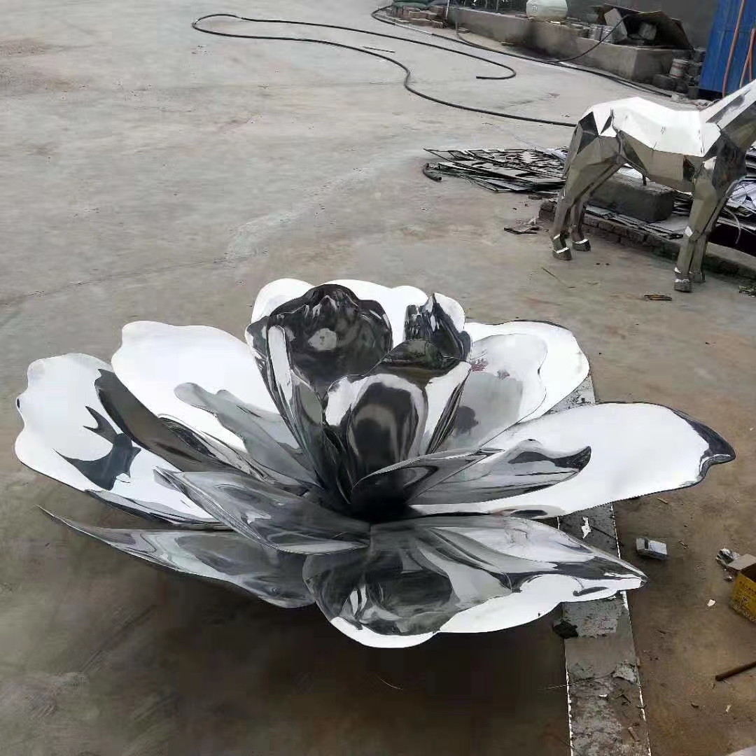 不锈钢花朵雕塑
