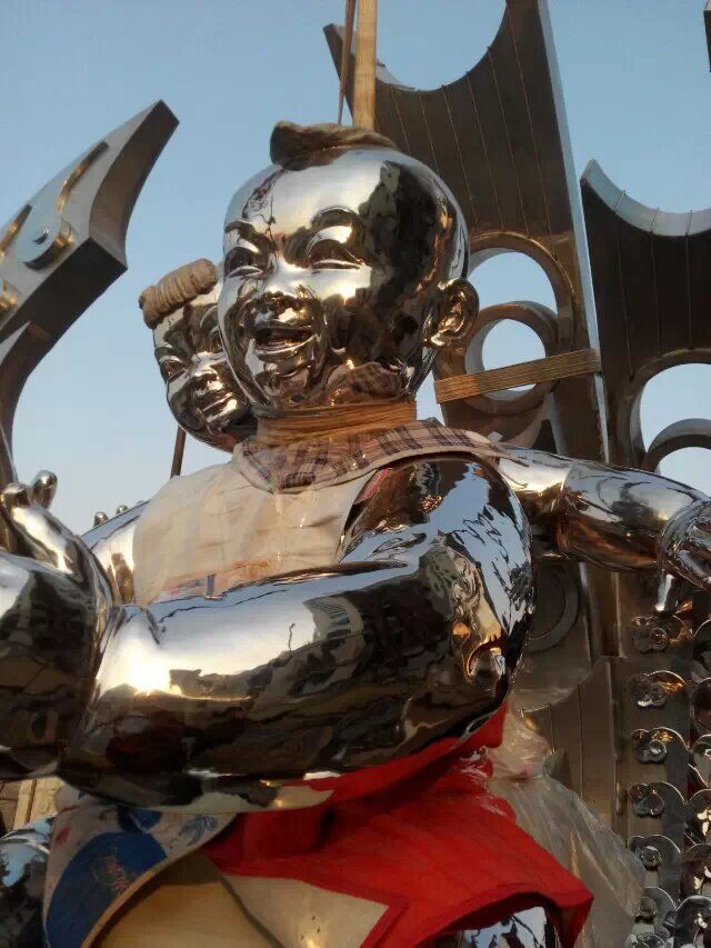 不锈钢地产雕塑