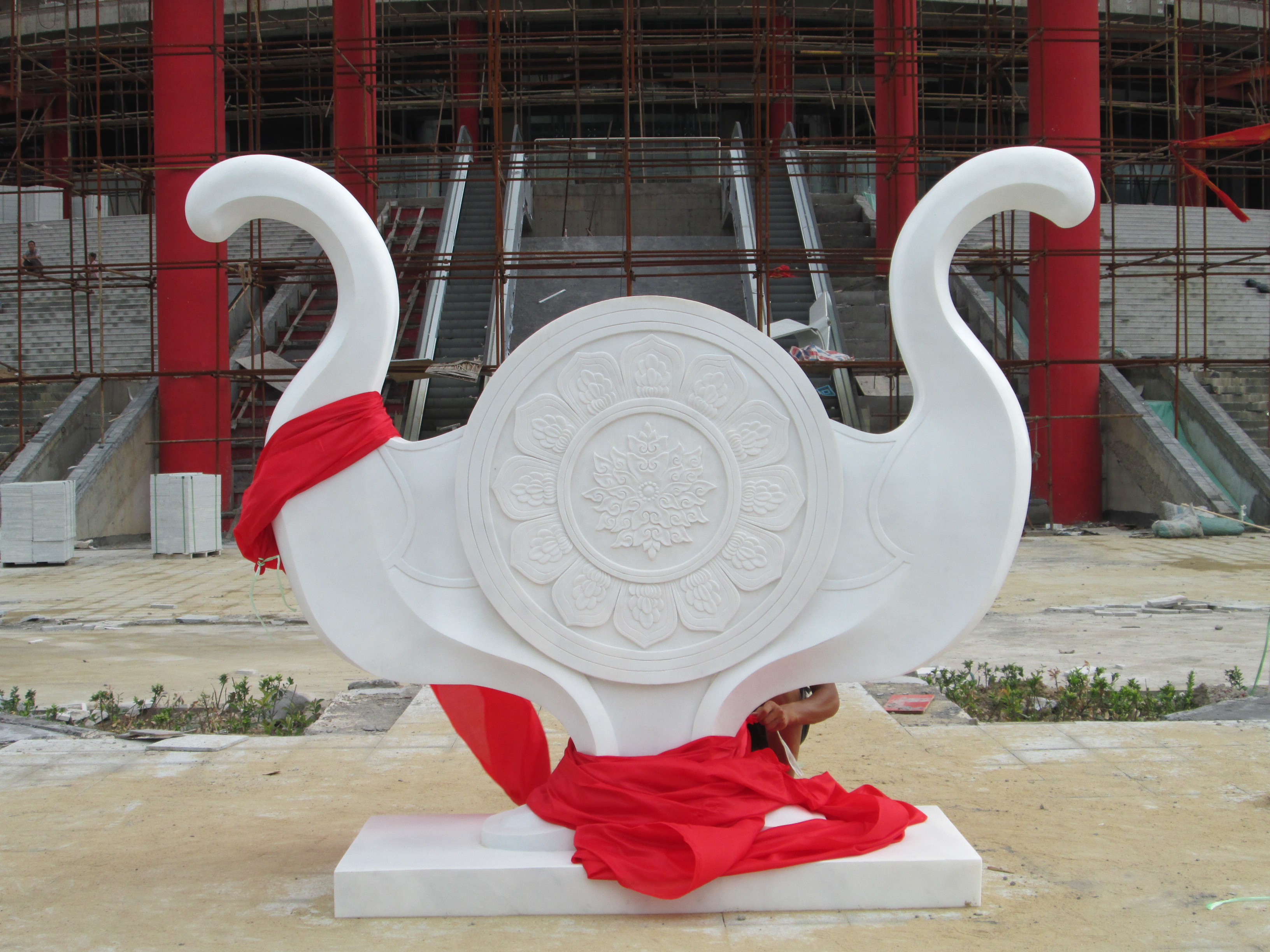 安徽亳州中药城雕塑